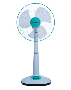 Quạt Lỡ Ống Nhựa Senko L1638